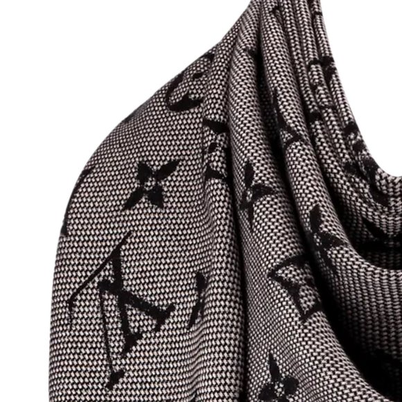 Louis Vuitton Neo Natté Black Monogram Shawl - Authentic - Picture 3 of 8